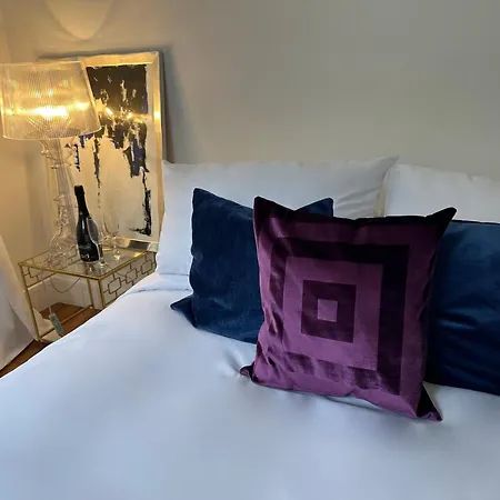 Luxury With A View Of The Eiffel Tower פריז