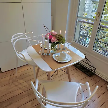 Luxury With A View Of The Eiffel Tower شقة *
