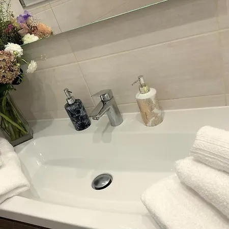 Luxury With A View Of The Eiffel Tower شقة باريس