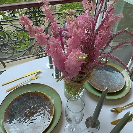 Luxury With A View Of The Eiffel Tower شقة